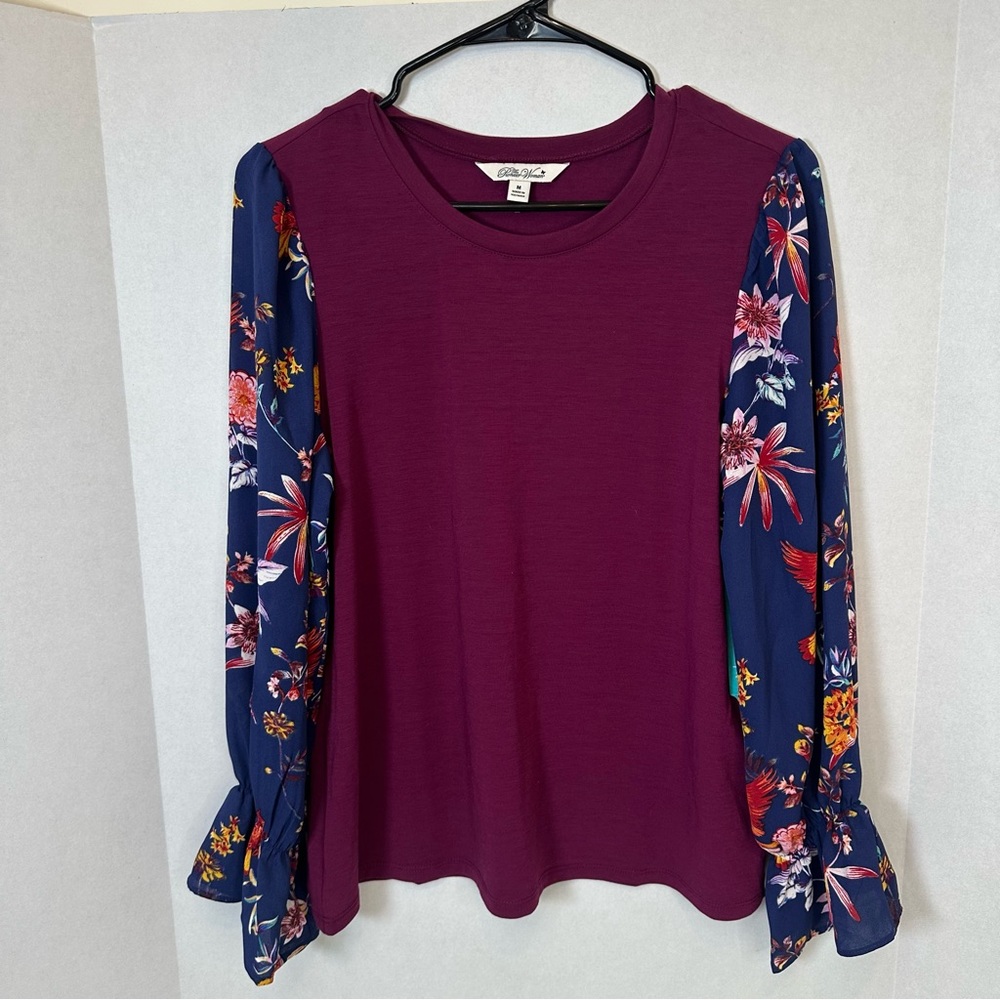 Pioneer Woman Top Women’s Medium Dual Fabric Flutter Cuff